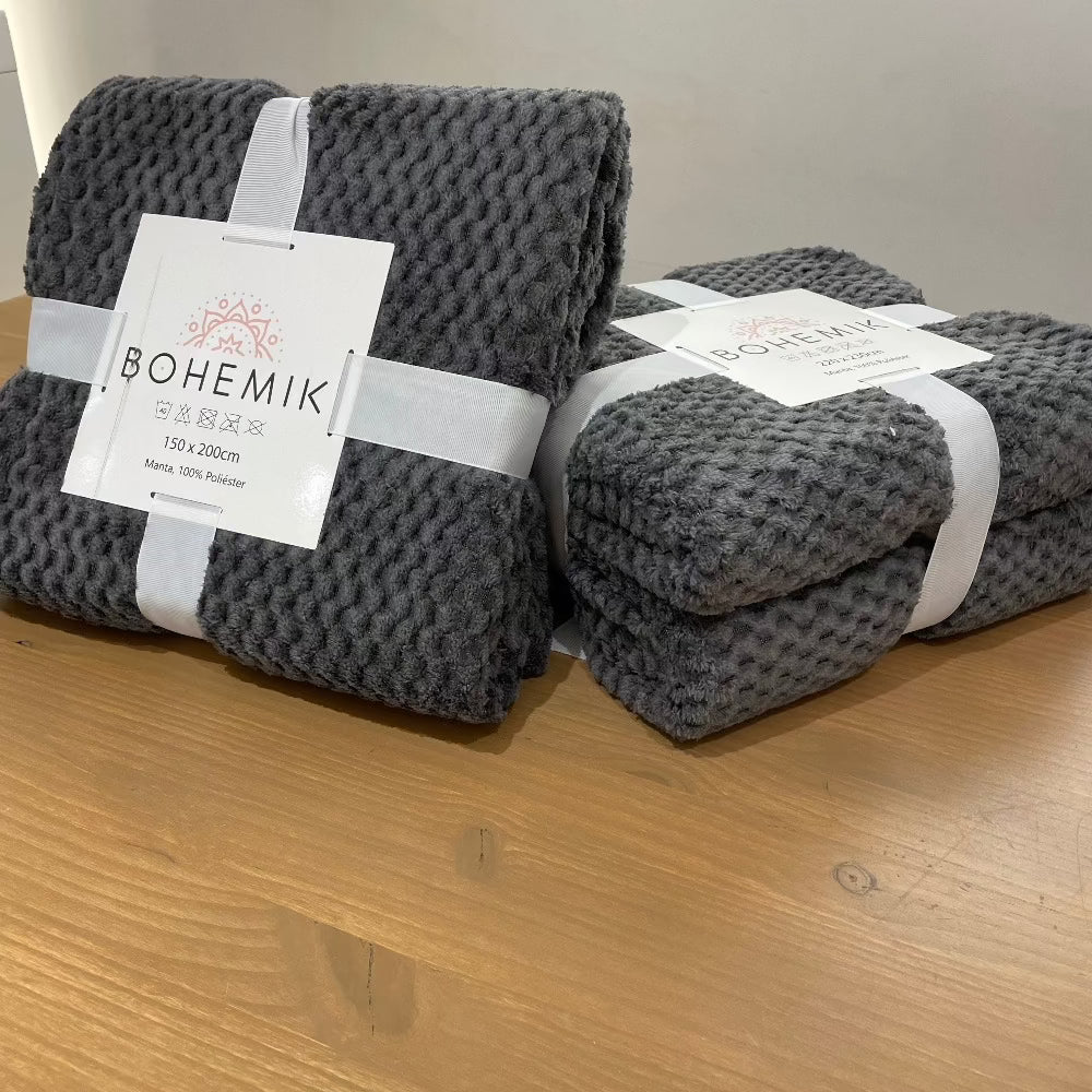 Las frazadas de microfibra: confort, calidez y estilo