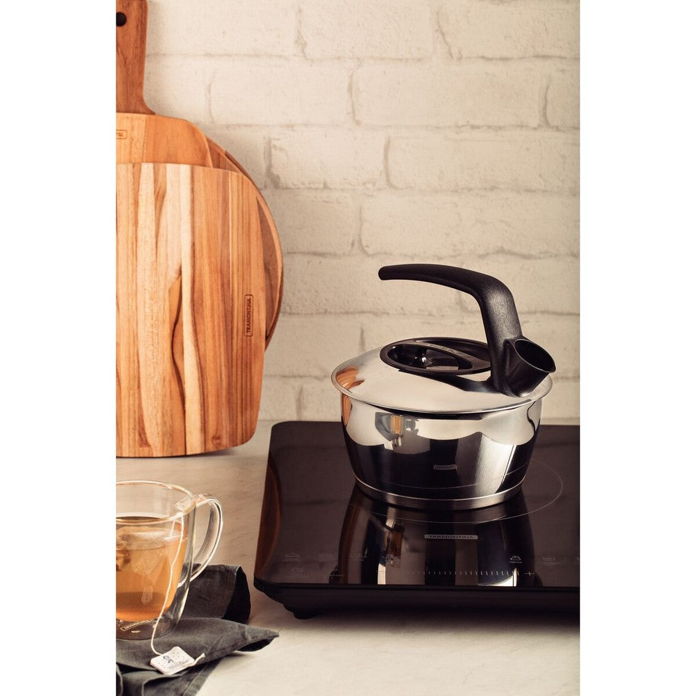 Tetera Tramontina de acero inoxidable con fondo triple mango negro 1,5 L