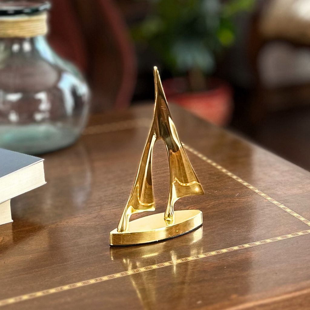 Velero Dorado Metálico 20,8 Cm Decoración