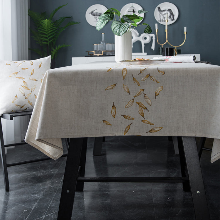 Mantel Rectangular Crema con Hojas Bordadas