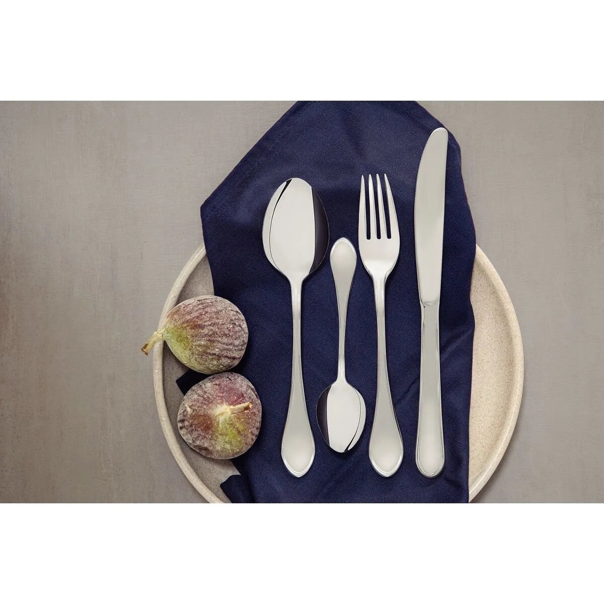 Juego de cubiertos de 130 piezas Tramontina Italy de acero inoxidable con cuchillos de mesa forjados 6mm, terminación en alto brillo