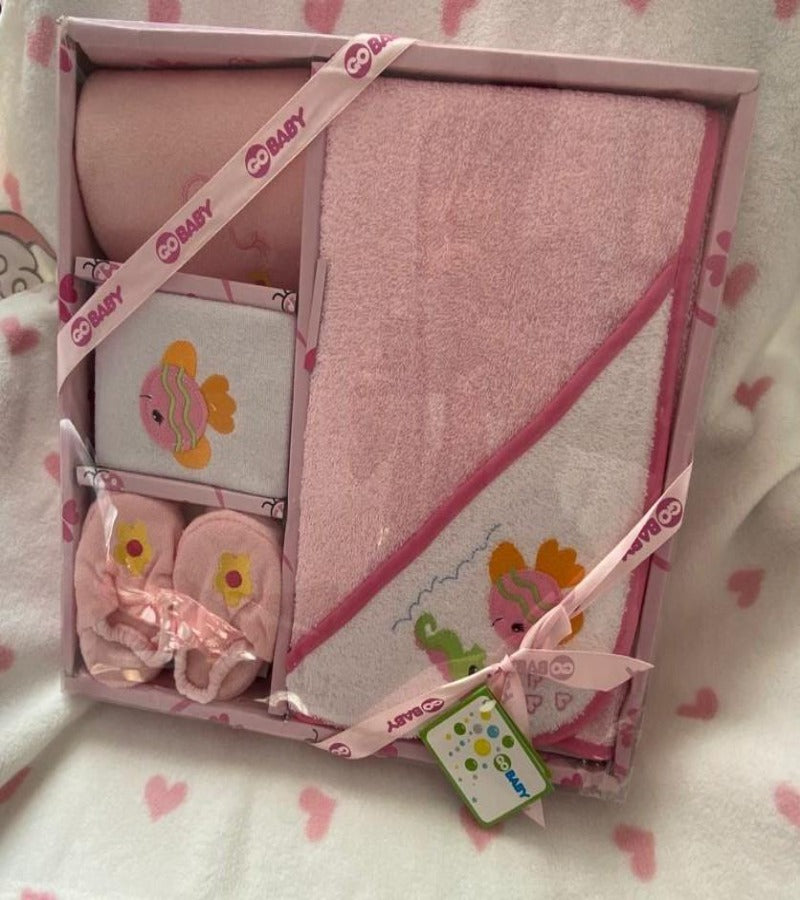 Set de baño Bebe Rosado con Babero, 4 Piezas