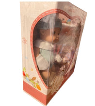 Cargar imagen en el visor de la galería, Muñeca Bebe con Osito, Guantes, Gorro y Calcetines
